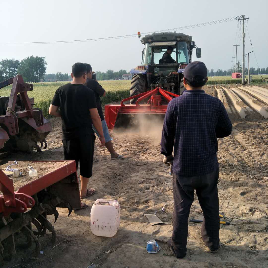 大型起壟機(jī) 西洋參專業(yè)起壟機(jī)，果樹起壟機(jī)